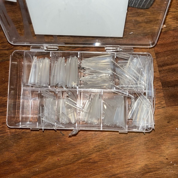 Acrylic Nail Set - Picture 3 of 16